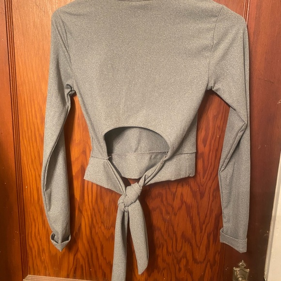 One Step Up crop top - Picture 10 of 10